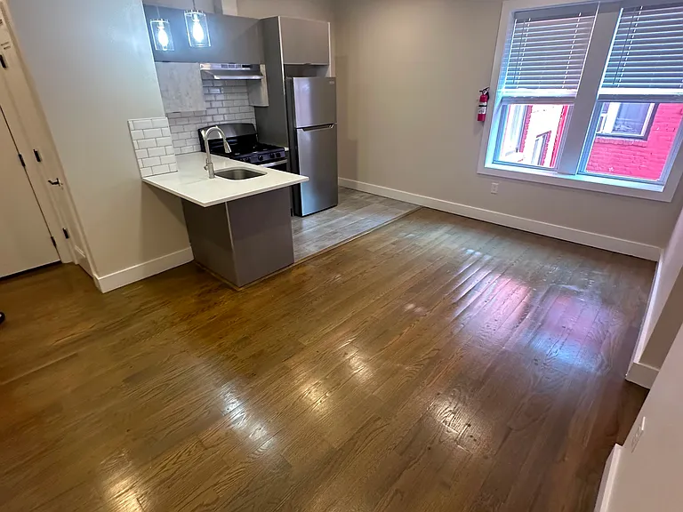 535 Hawthorne Ave #306A — Photo 1