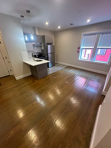 535 Hawthorne Ave Photo 1 535 Hawthorne Ave Photo 1
