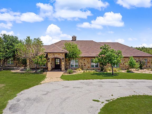 2nd image of 6815 Hardwick Rd