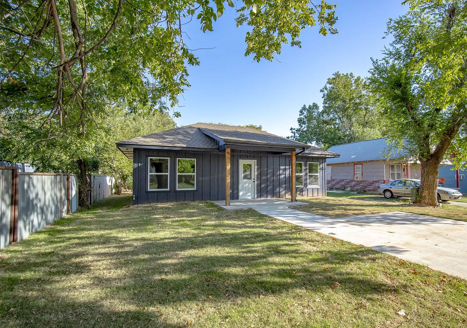 614 W. Rogers | El, Reno — Photo 1