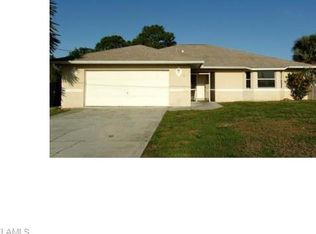 903 Sara Ave N, Lehigh Acres, FL 33971