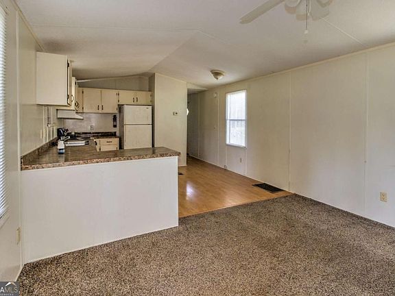 5th image of 3289B Eldora Rd