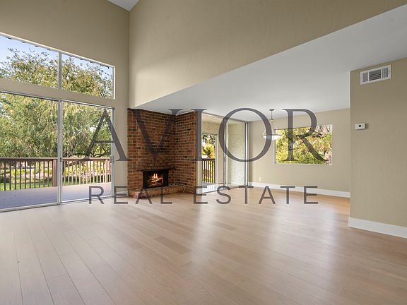 Living Room | Dining Area