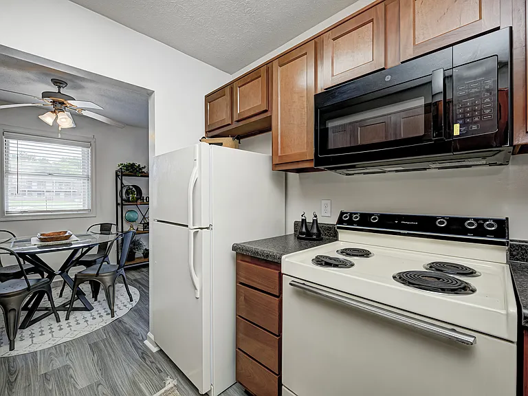 Meridian Lakes — Photo 15