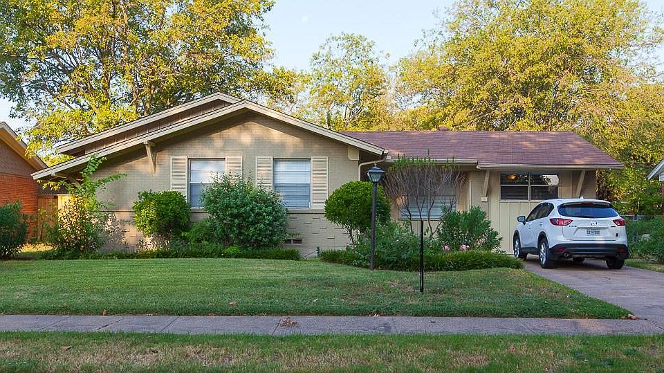 1st image of 1315 Flamingo Ln