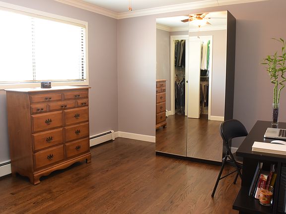 5th image of 6841 N Northwest Hwy #C3