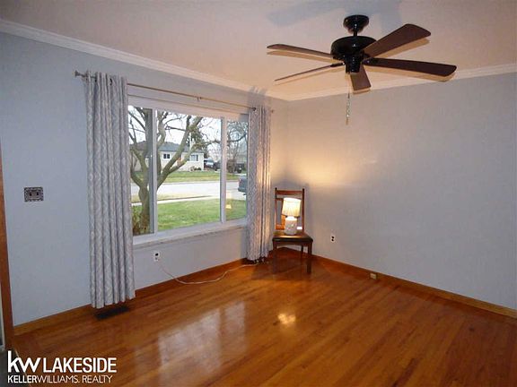 4th image of 35365 Garret Dr