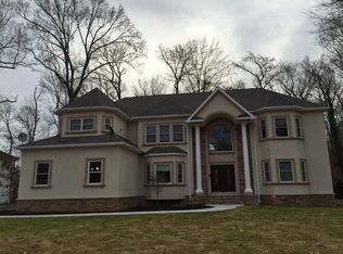 20 Frances Rd, Edison, NJ 08820