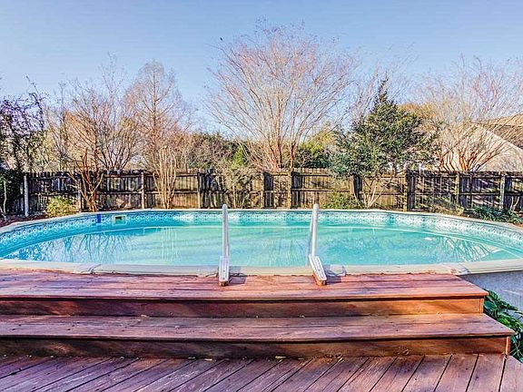 4th image of 3375 Indian Hills Dr