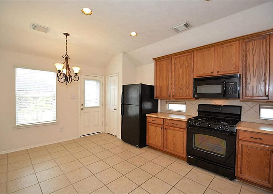 1st image of 1731 Lansing Cove Dr