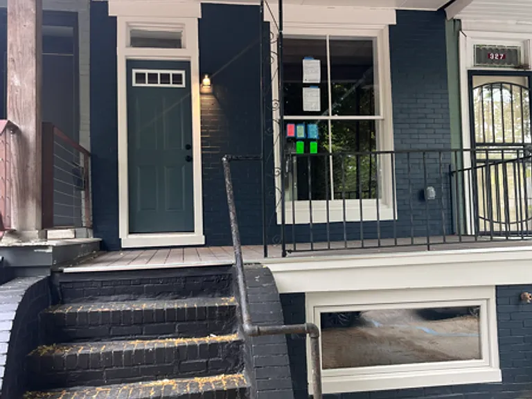 325 W Lorraine Ave — Photo 1