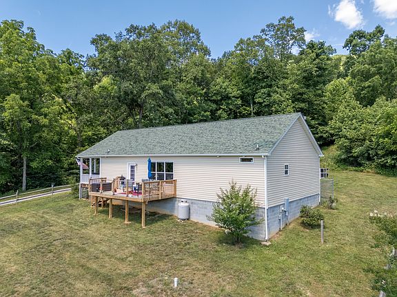 3rd image of 68 Paradise Ln