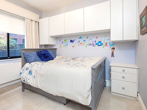 3rd image of 510 E 80th St APT 1C