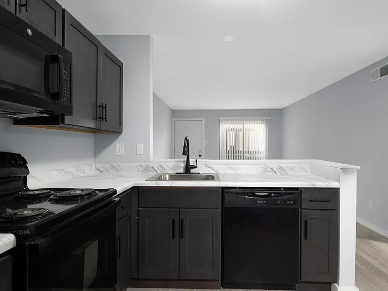 Renewal Heights Apartments — Photo 10