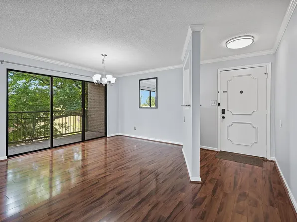 1100 Beacon Pkwy E #V-201, Birmingham, AL 35209