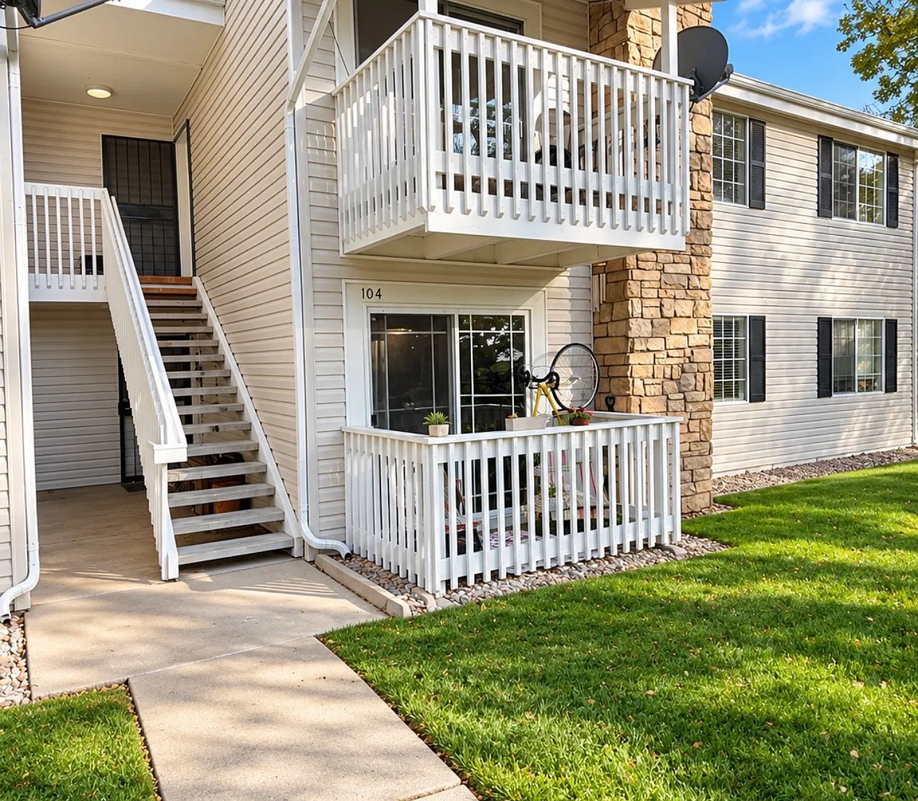 2 bed, 945 sqft, $1,795 — Photo 2