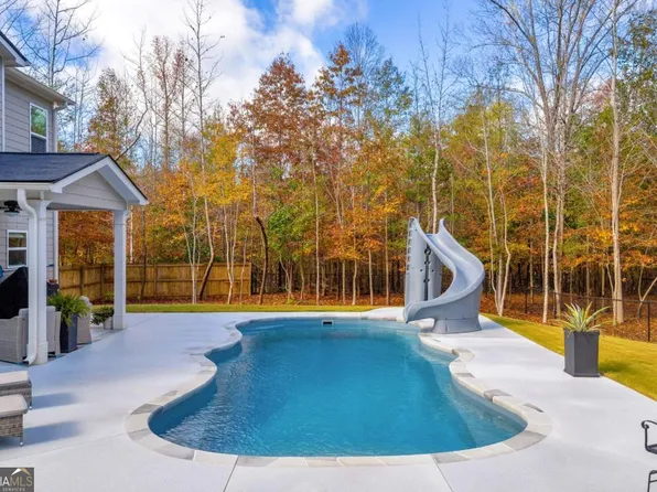 251 Quail Forest Cir, Toccoa, GA 30577