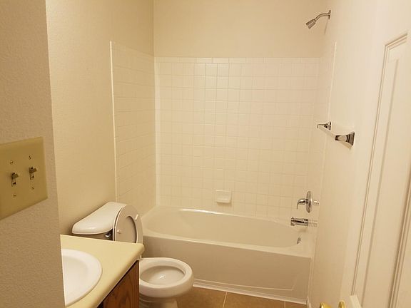 2nd image of 8528 Gainesville Dr #2