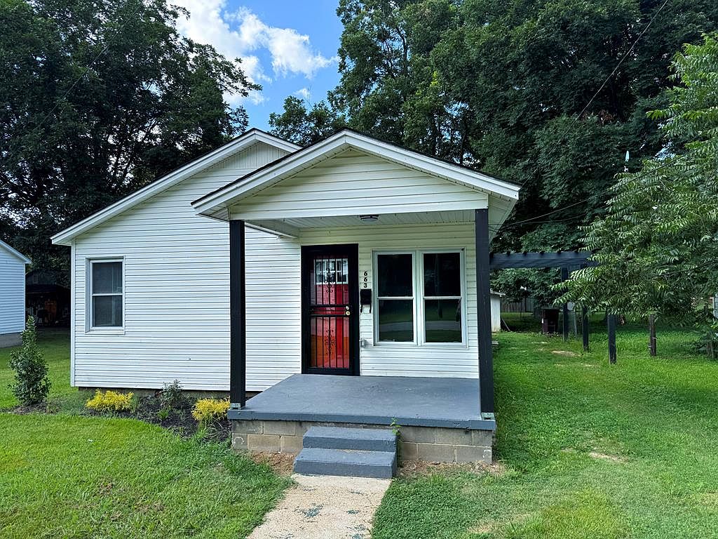 c.1950 Updated Arkansas Home For Sale Under $100K - Old Houses Under $100K