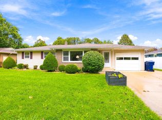1010 N Lexington Dr, Janesville, WI 53545