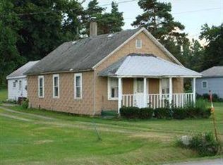 13869 Bloomingdale Rd, Akron, NY 14001