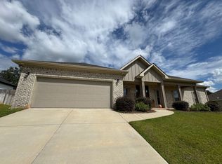 364 Lakes Dr, Enterprise, AL 36330