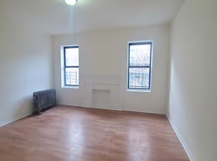 230 E 196th St APT 31, Bronx, NY 10458