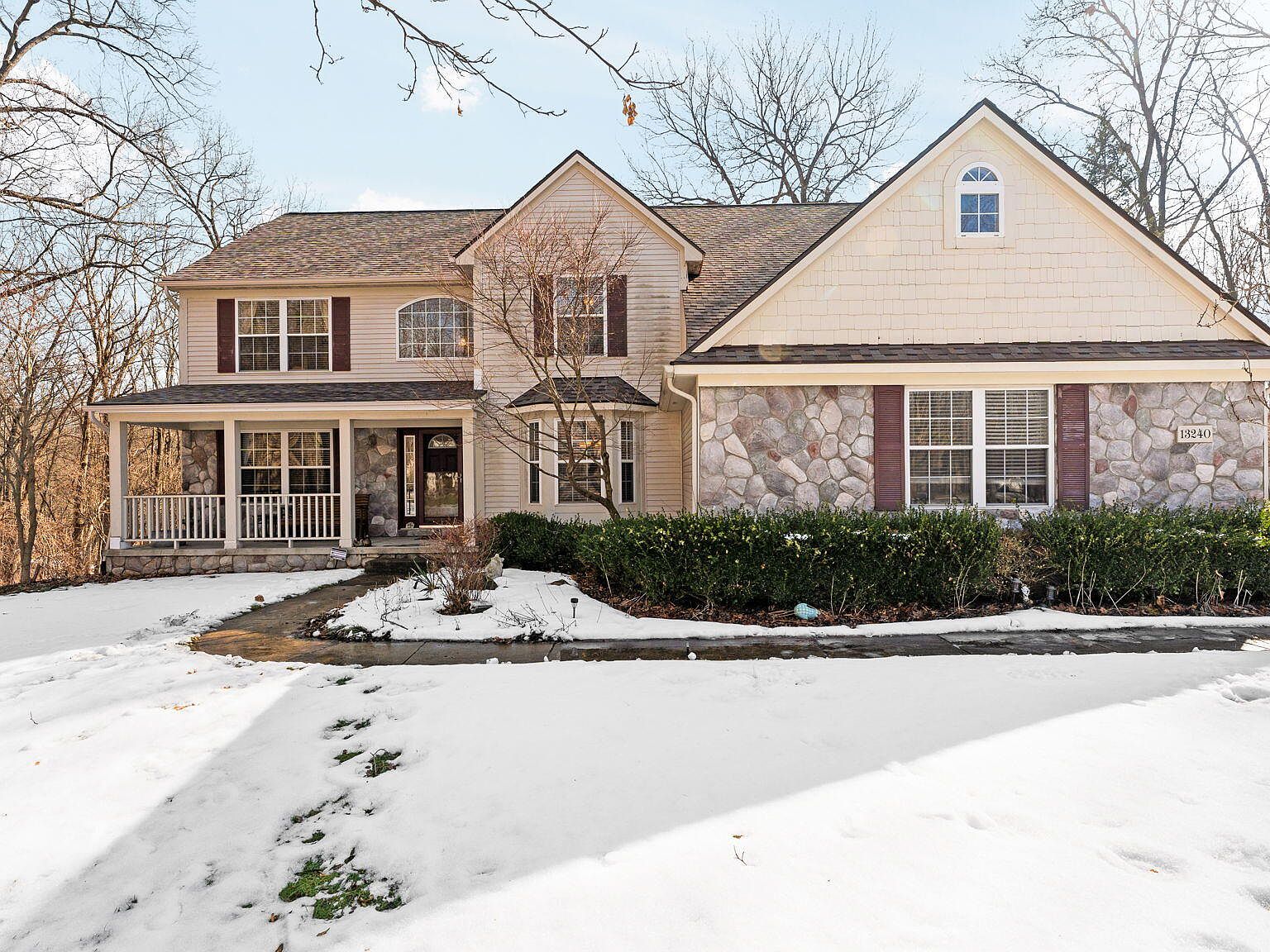 13240 Redmonds Hill Ct, Chelsea, MI 48118 | Zillow