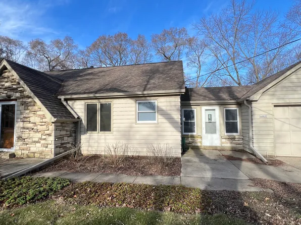 4065 N 135th St, Brookfield, WI 53005