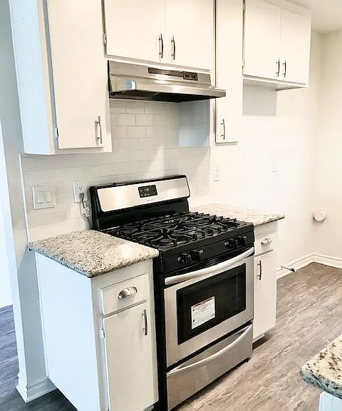 2bed+1bath kitchen with stainless steel appliances. Gas dryer connection is seen in the rear. Rangehoods are being replaced with new microwaves.
--
*Floor plans are digital renderings. All dimensions are approximate. Actual product and specifications may