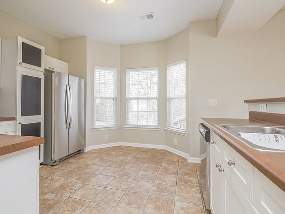 5th image of 2716 Bison Ct