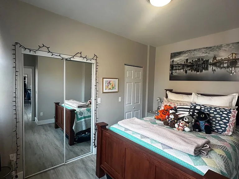 430 Greenfield Avenue — Photo 19