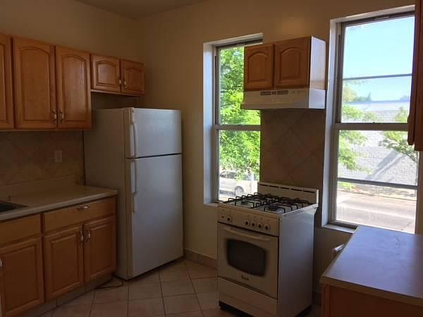 1st image of 20817 Jamaica Ave #2