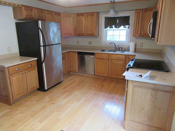 4th image of 6 Coot Ln