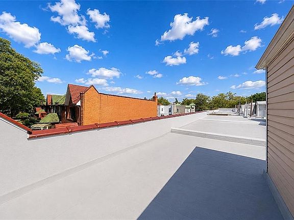 4th image of 3401 Avenue U