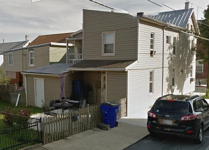 2nd image of 620 W Church St