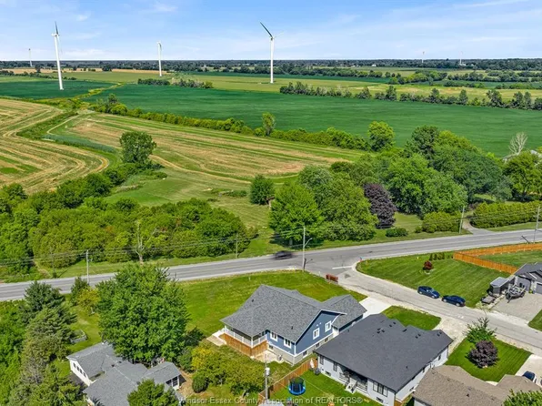 157 Gloucester Dr, Essex, ON N0R 1G0