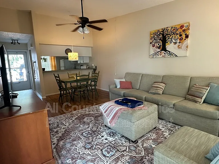 7315 Parkside Villas Dr — Photo 6