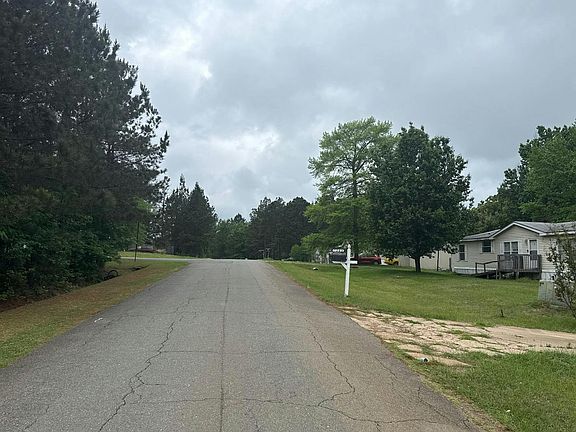 5th image of 7203 Jennifer Ln