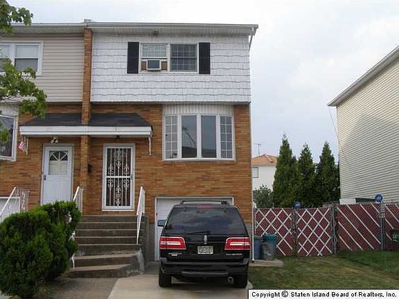 3rd image of 106 Kenmore St