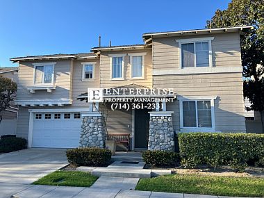 1st image of 515 E Cypress St