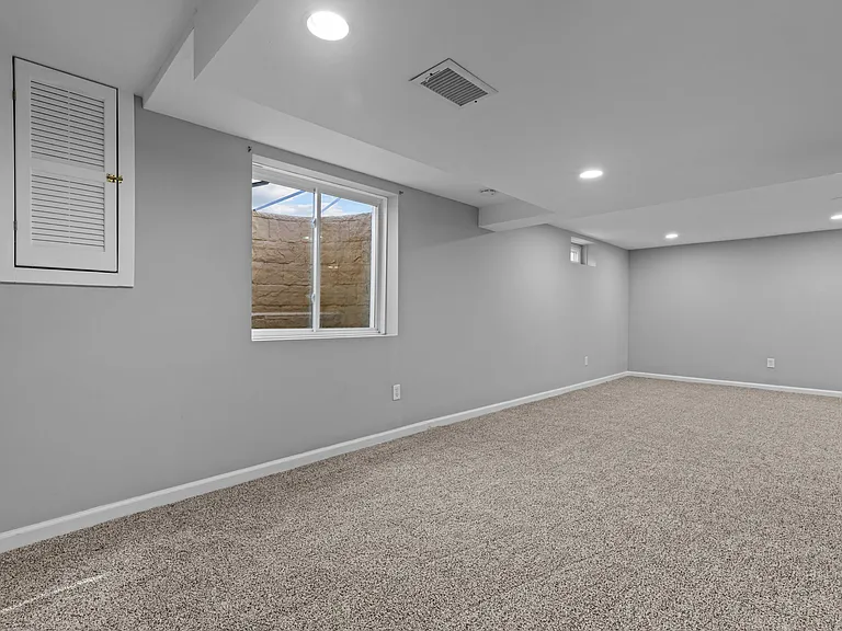 2332 Cleek Ct — Photo 28