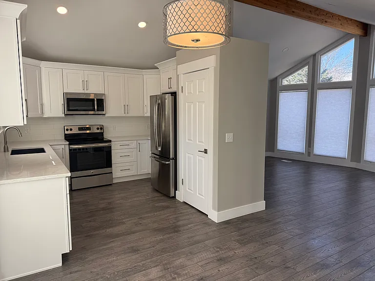 11833 S Hagan Rd — Photo 7