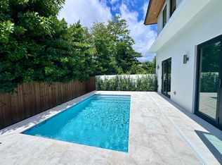 8410 SW 65th Ave, Miami, FL 33143
