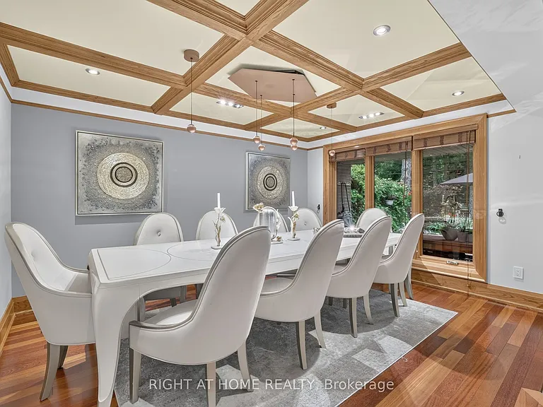 35 Brightbay Cres — Photo 21