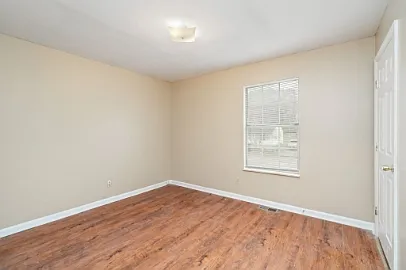 422 Cedar Ave #B — Photo 12