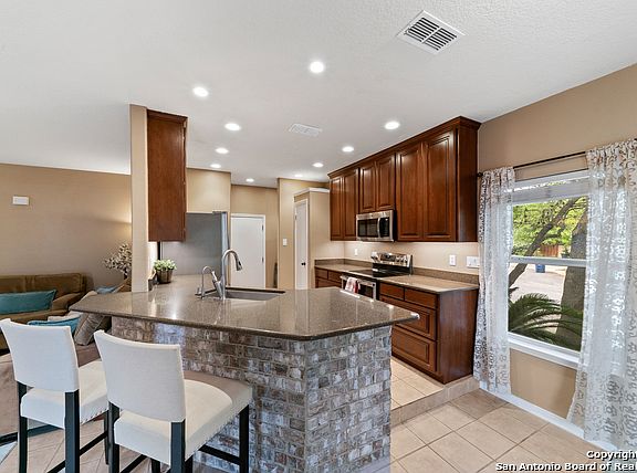 3rd image of 12414 Ashley Pl