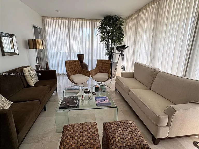 5875 Collins Ave #708 — Photo 5