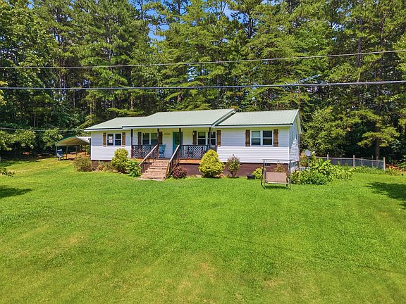 3rd image of 8268 Dry Creek Rd