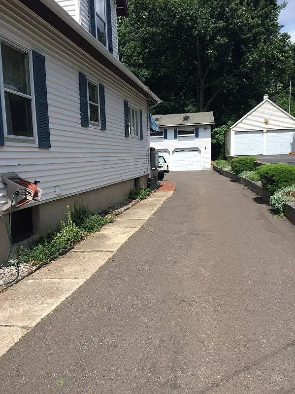 3 bed, 2.5 bath, $3,500 — Photo 2
